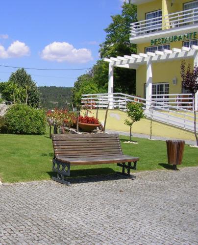 Hotel Montemuro Castro Daire Exterior photo